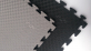 Tatami Taekwondo WTF oboustranné 100 x 100 x 2,5 cm šedočerná detail